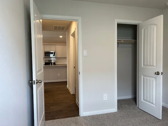 311 Darwin Place Lockhart, TX 78644