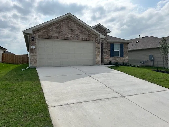 311 Darwin Place Lockhart, TX 78644