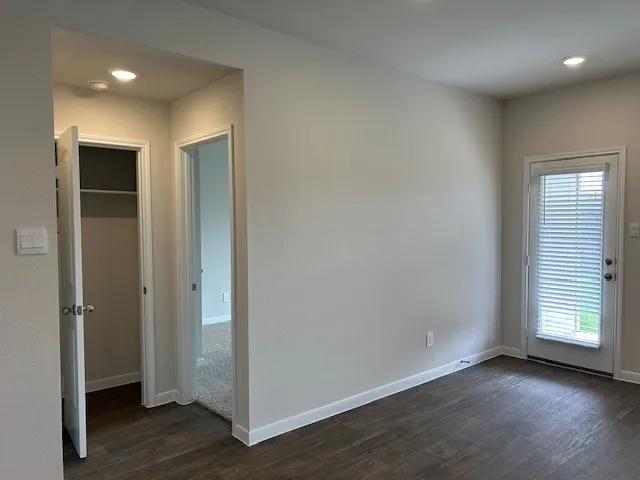 311 Darwin Place Lockhart, TX 78644