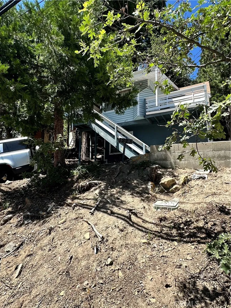 1223 Bear Springs Rimforest, CA 92378