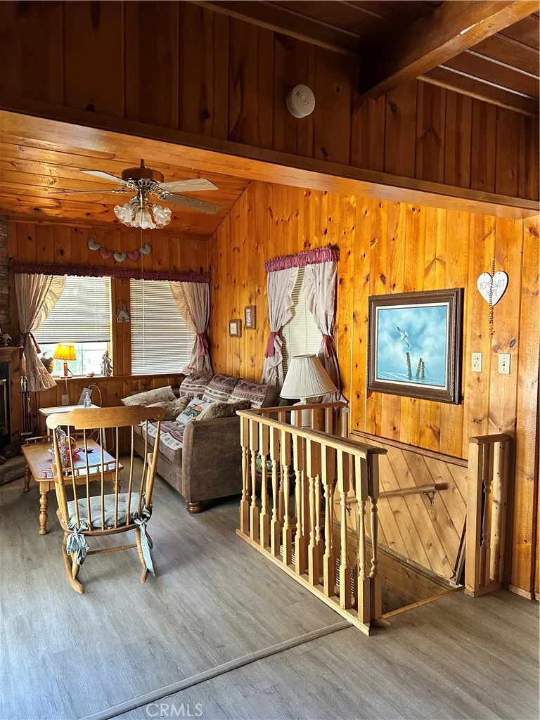 1223 Bear Springs Rimforest, CA 92378