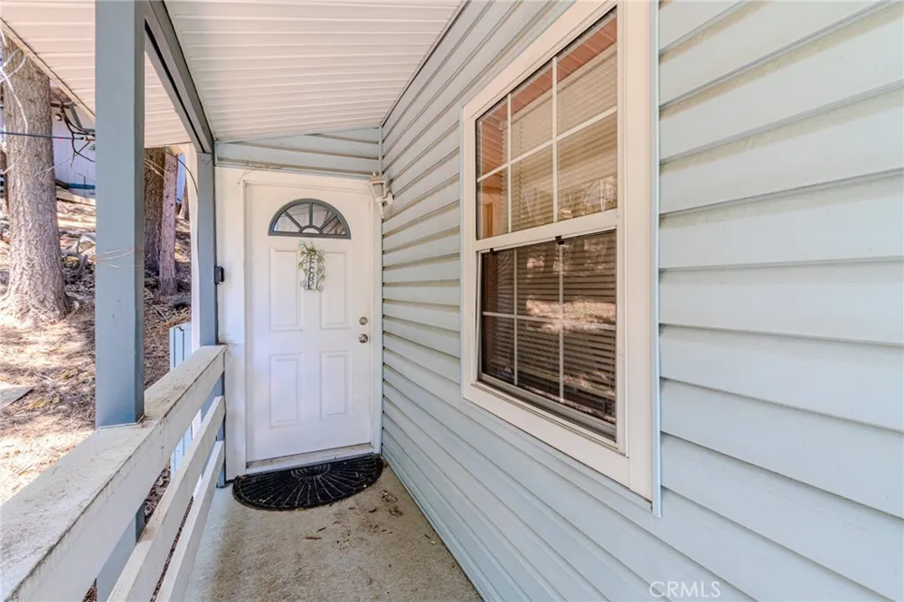 1223 Bear Springs Rimforest, CA 92378