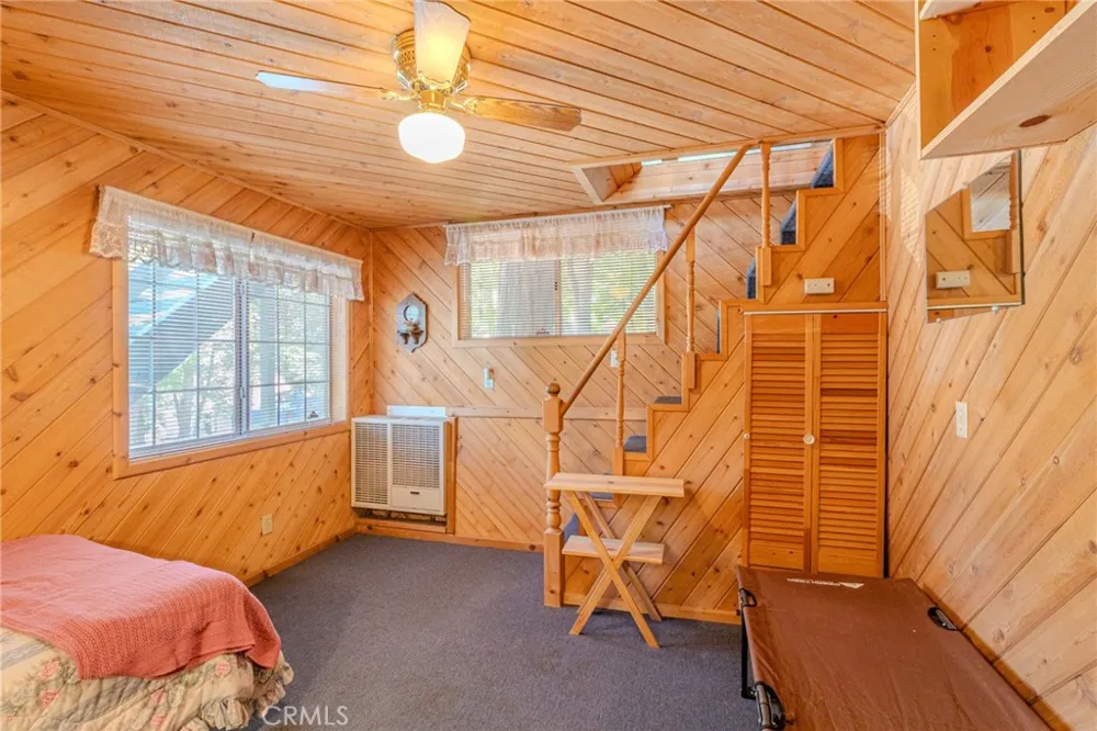 1223 Bear Springs Rimforest, CA 92378