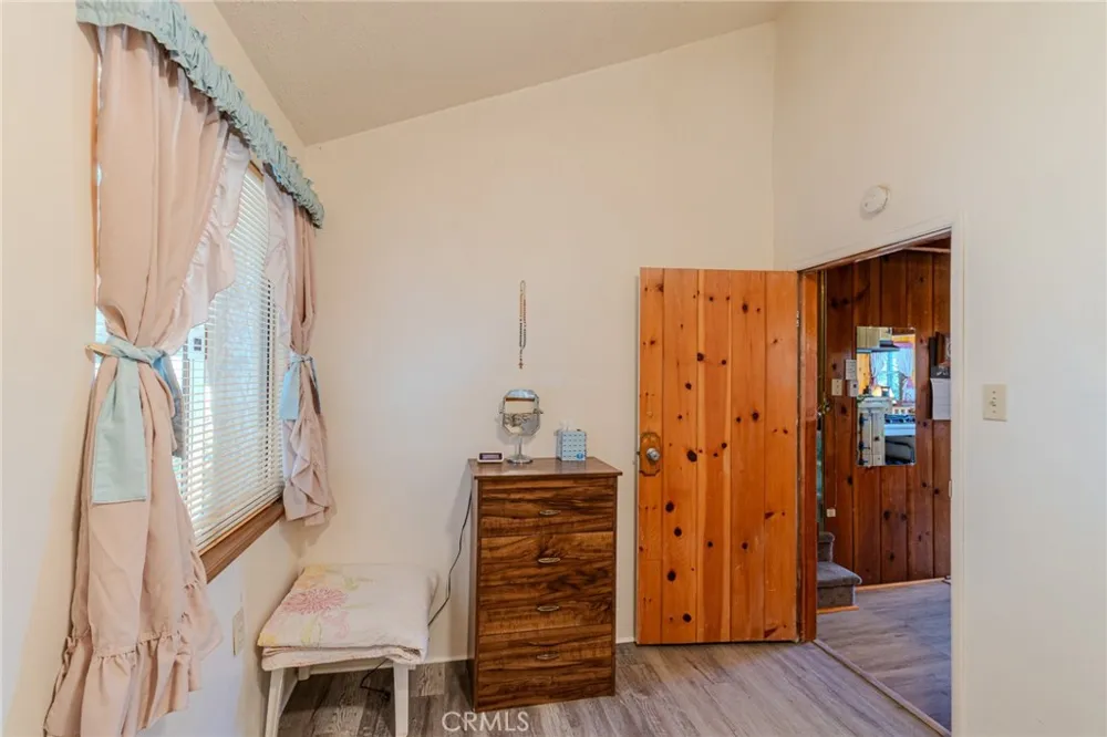 1223 Bear Springs Rimforest, CA 92378
