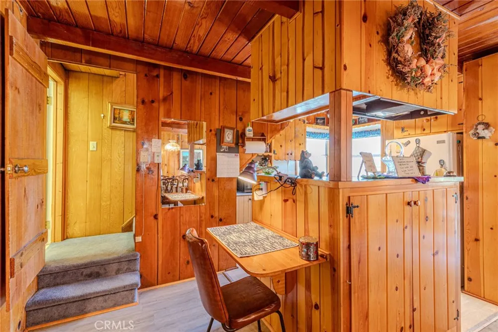 1223 Bear Springs Rimforest, CA 92378