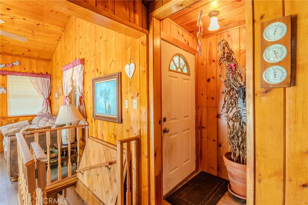 1223 Bear Springs Rimforest, CA 92378