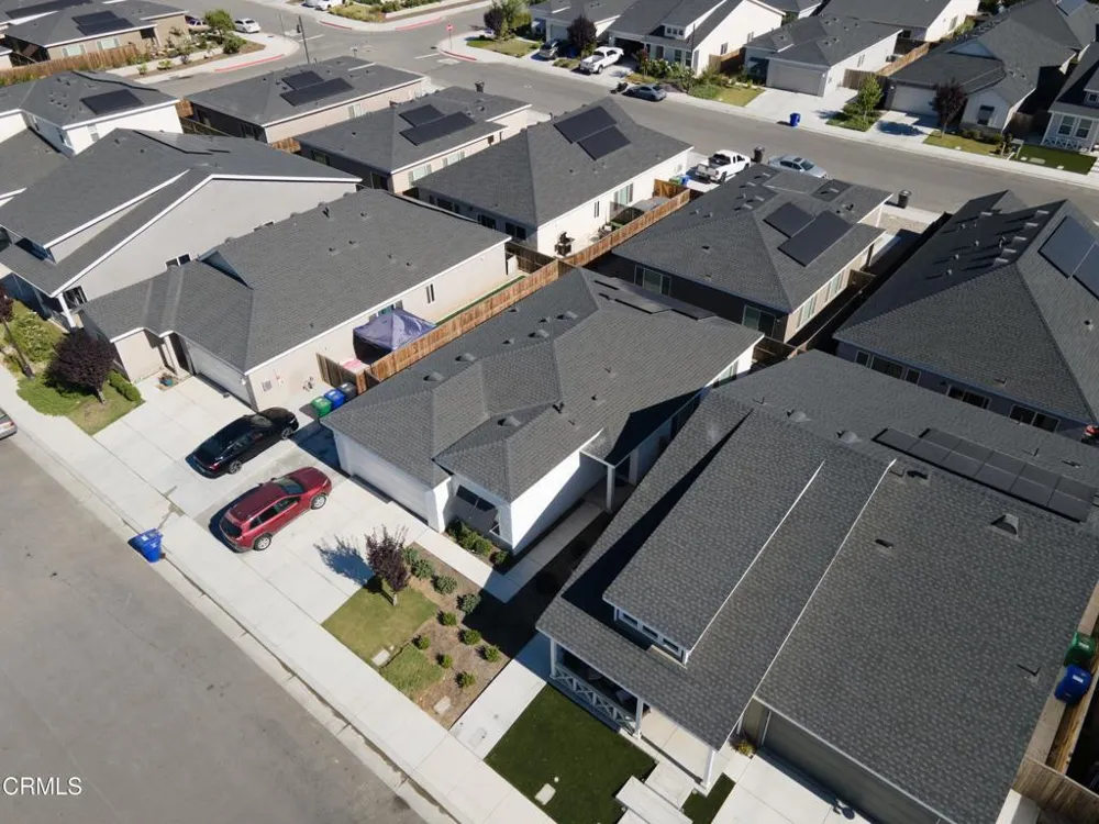 9627 Maple Terrace Lane Shafter, CA 93263