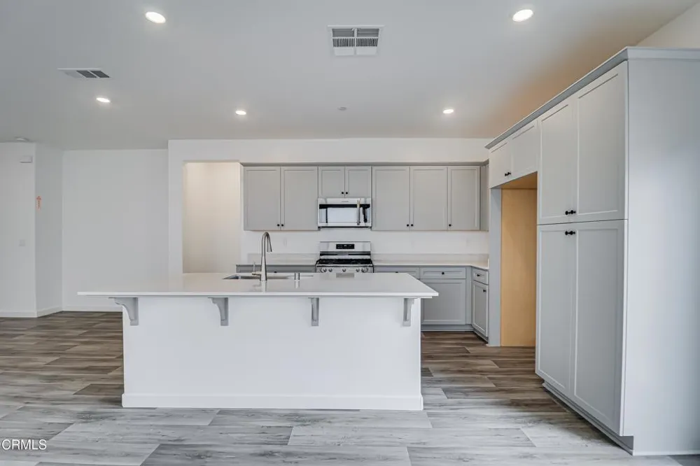 9627 Maple Terrace Lane Shafter, CA 93263