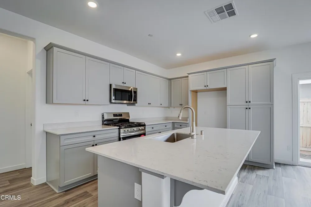 9627 Maple Terrace Lane Shafter, CA 93263