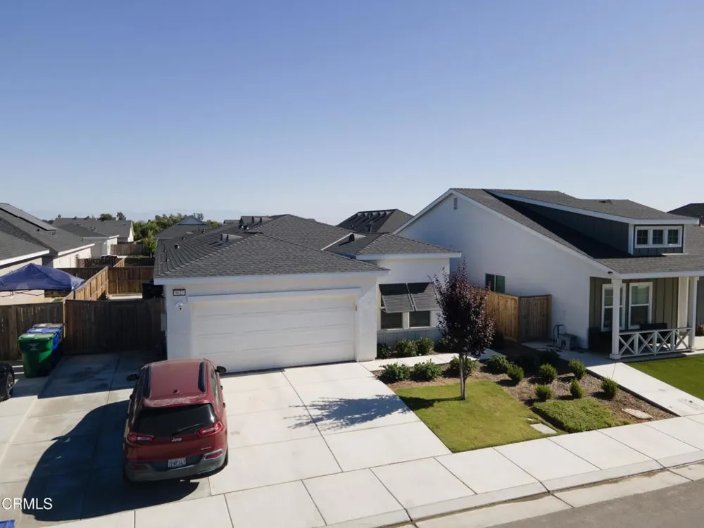 9627 Maple Terrace Lane Shafter, CA 93263
