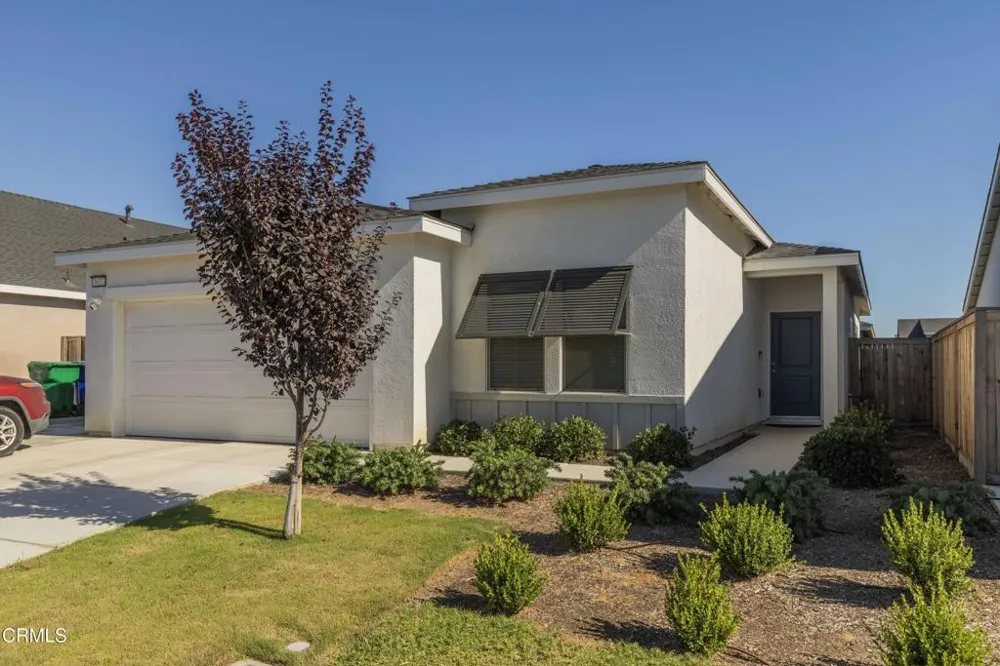 9627 Maple Terrace Lane Shafter, CA 93263