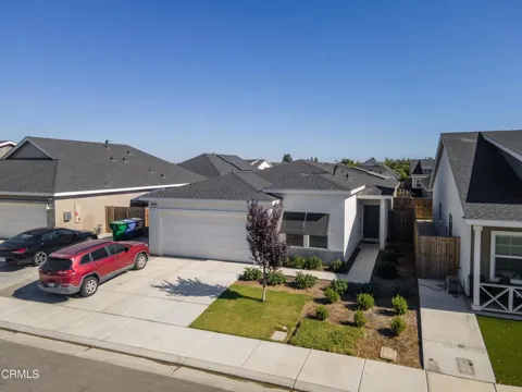 9627 Maple Terrace Lane