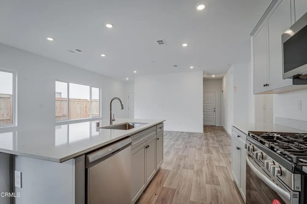 9627 Maple Terrace Lane Shafter, CA 93263