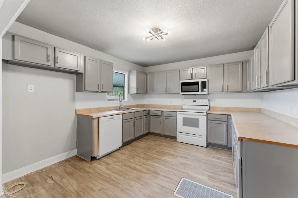 6212 Fm 690 Burnet, TX 78611