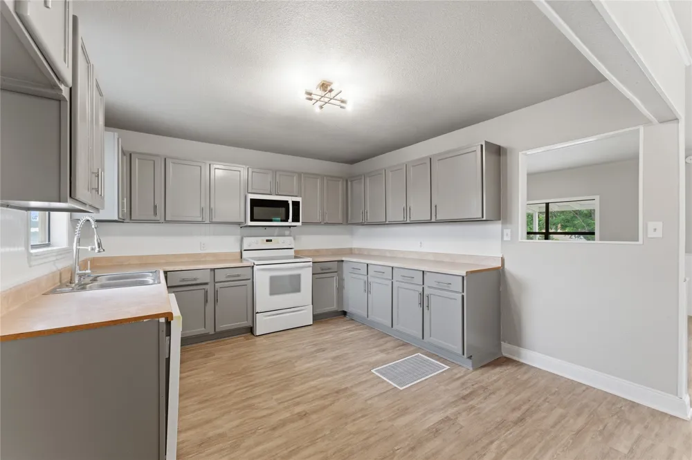 6212 Fm 690 Burnet, TX 78611