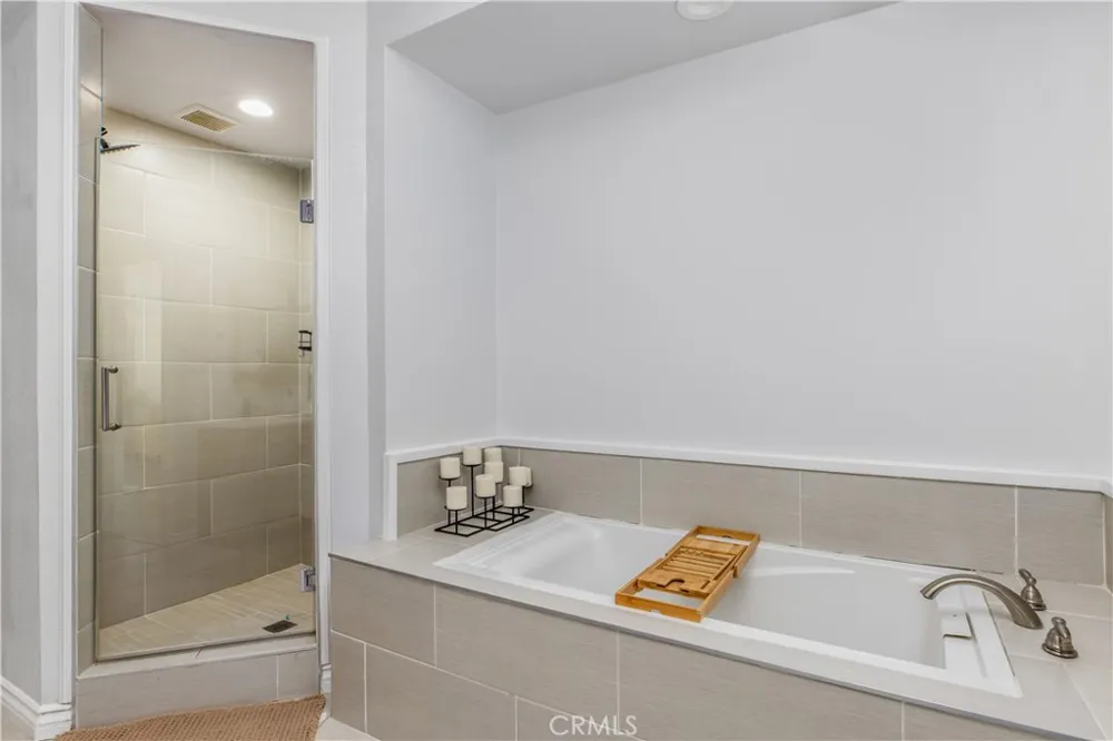 2254 The Terrace Los Angeles, CA 90049