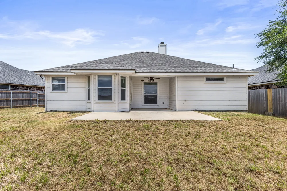 526 Armstrong Drive Belton, TX 76513