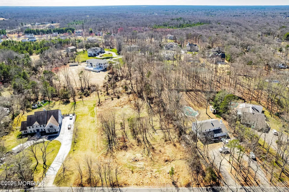 496 Clearstream Road Jackson, NJ 08527