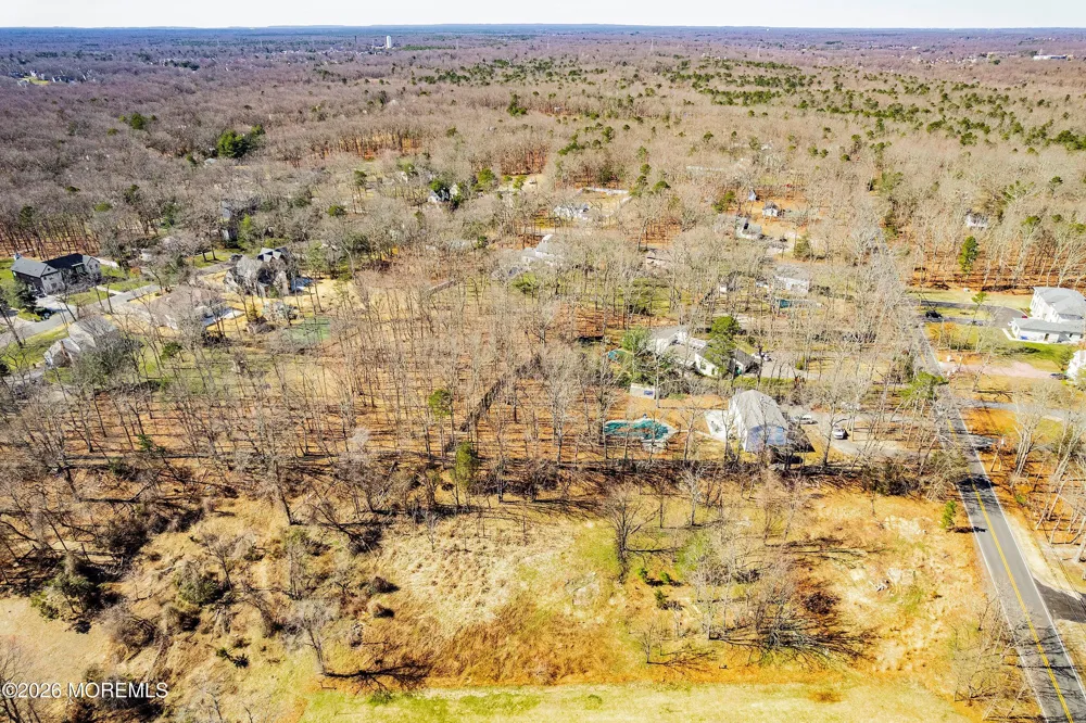 496 Clearstream Road Jackson, NJ 08527