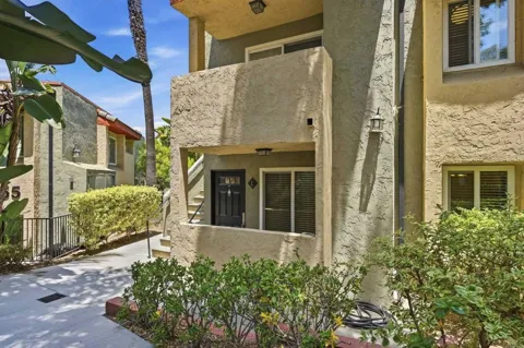 4465 Home Ave #1