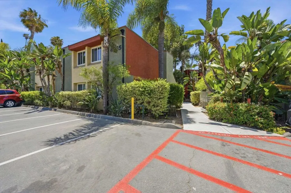 4465 Home Ave #4 East San Diego, CA 92105