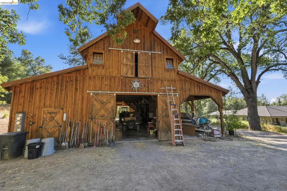 18521 Woodham Carne Rd Sonora, CA 95370