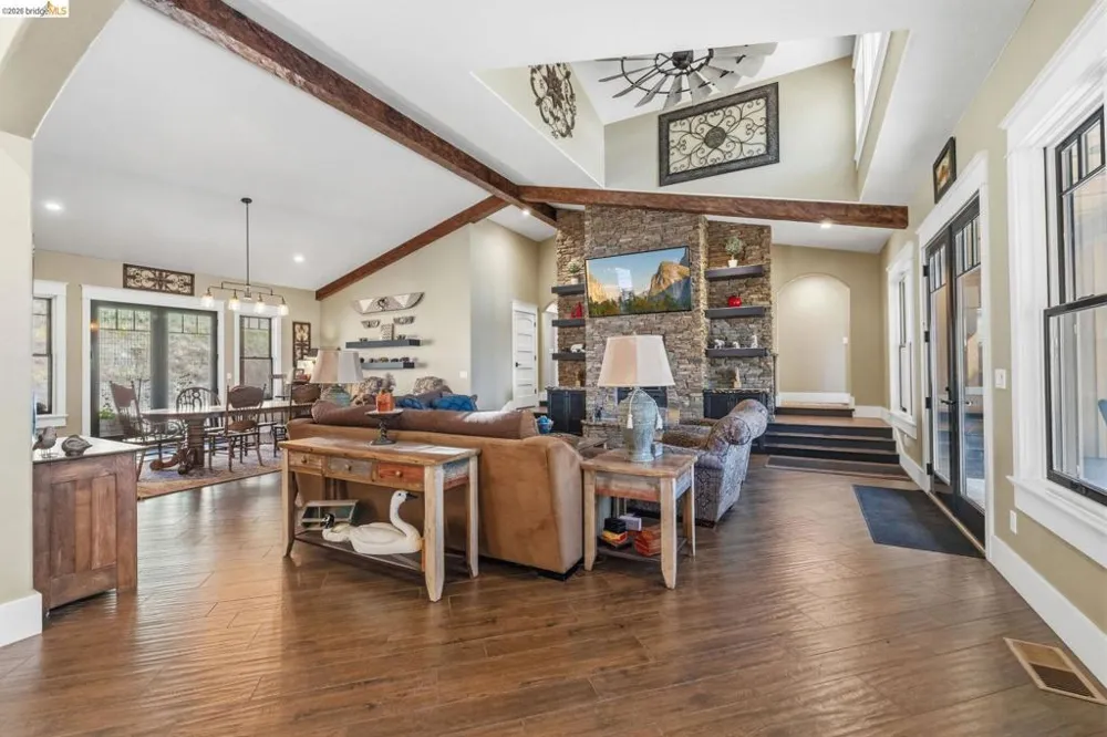 18521 Woodham Carne Rd Sonora, CA 95370