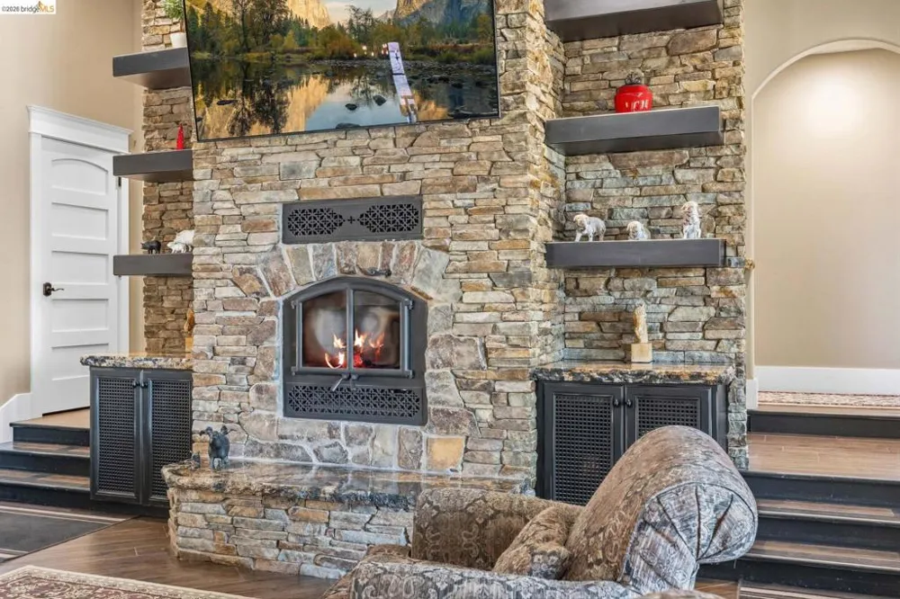 18521 Woodham Carne Rd Sonora, CA 95370