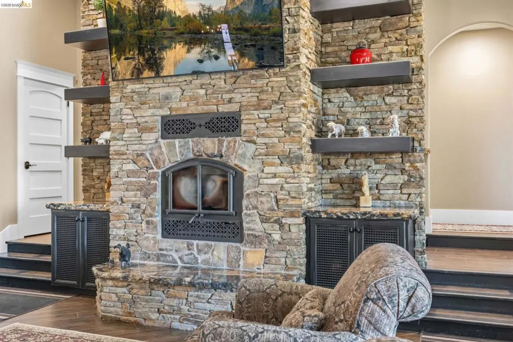 18521 Woodham Carne Rd Sonora, CA 95370