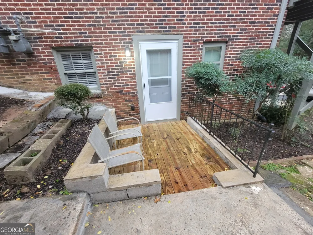 1896 Ridgewood Drive #UNIT 5