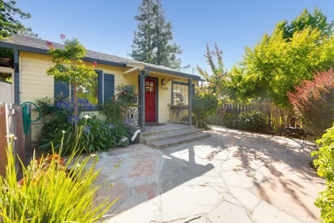 1190 Saint Francis Street