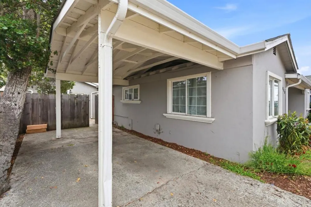 1008 Hamilton Avenue Seaside, CA 93955