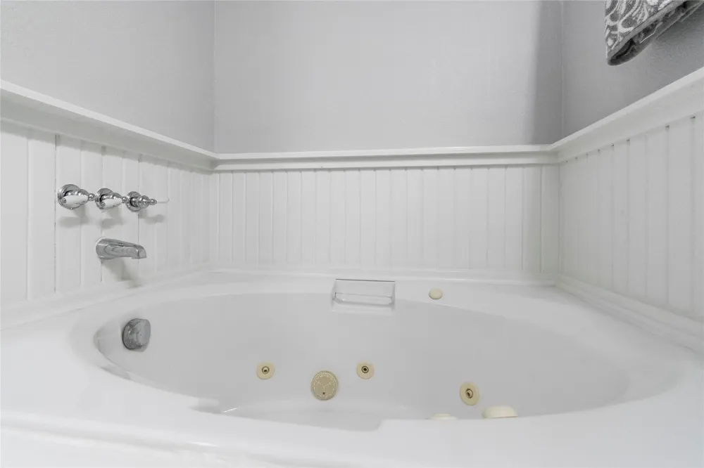 210 Teeoff #B Horseshoe Bay, TX 78657