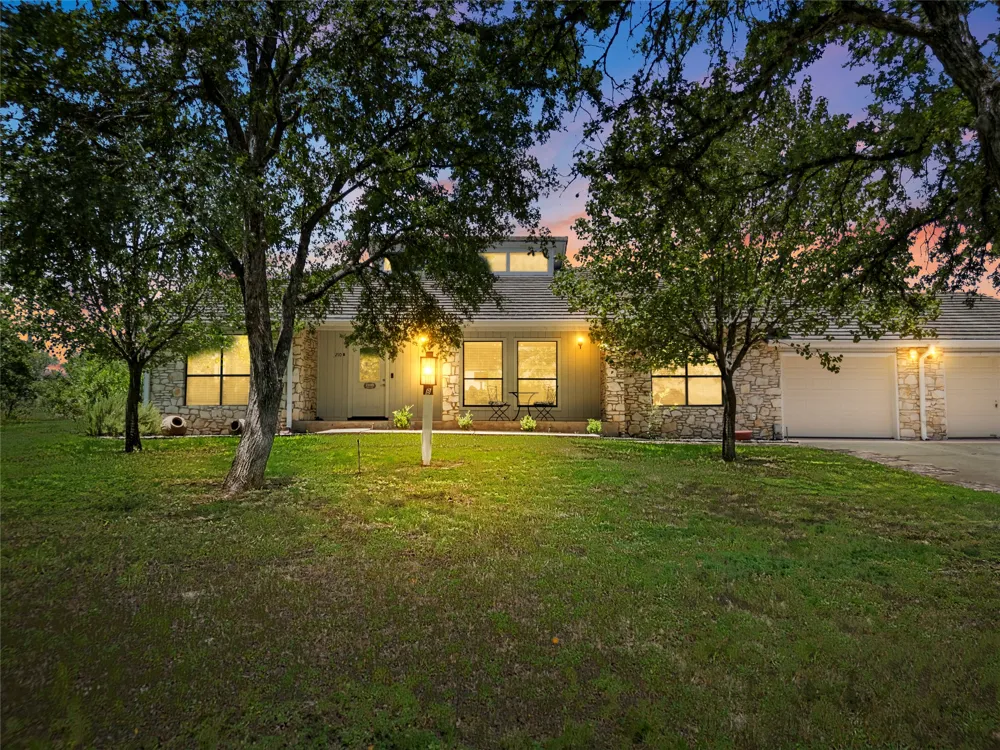 210 Teeoff #B Horseshoe Bay, TX 78657