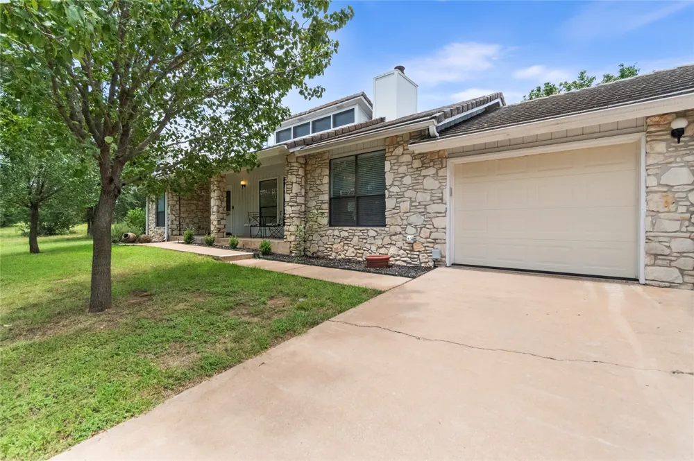 210 Teeoff #B Horseshoe Bay, TX 78657