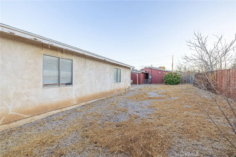 3339 E Avenue S Palmdale, CA 93550