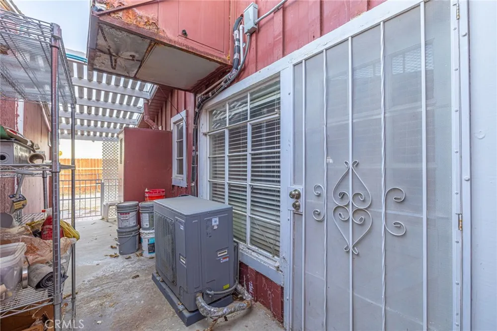 3339 E Avenue S Palmdale, CA 93550