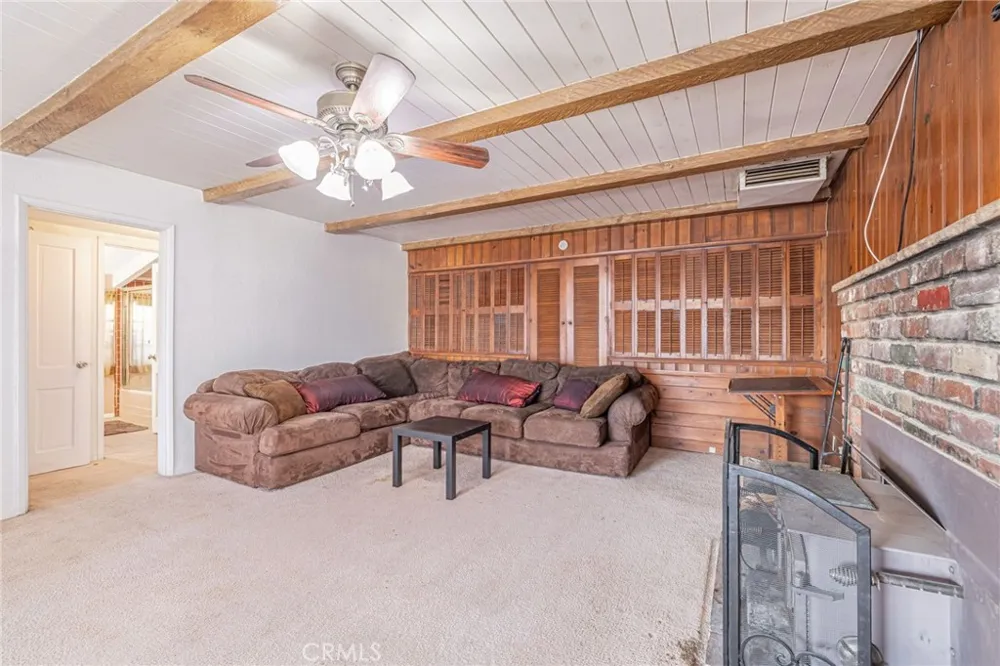 3339 E Avenue S Palmdale, CA 93550