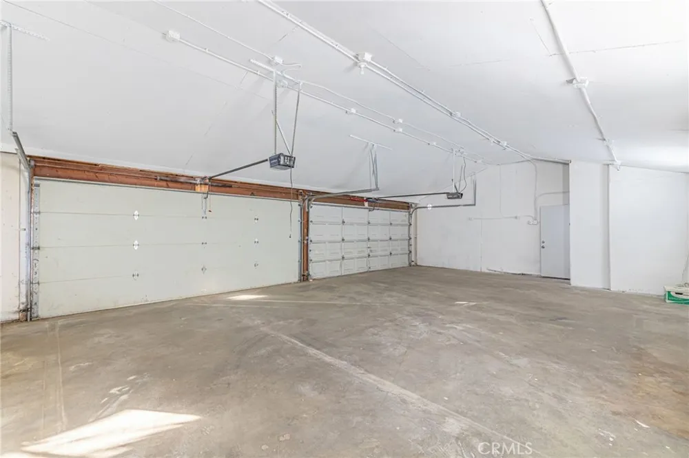 3339 E Avenue S Palmdale, CA 93550