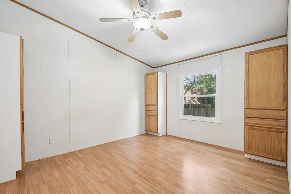 139 Meadow Creek Drive Bastrop, TX 78602