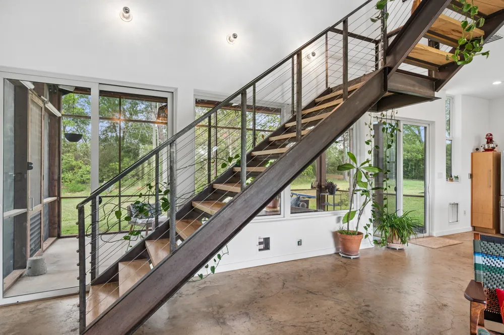 534 Old McDade Road Elgin, TX 78621
