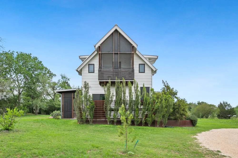 534 Old McDade Road Elgin, TX 78621