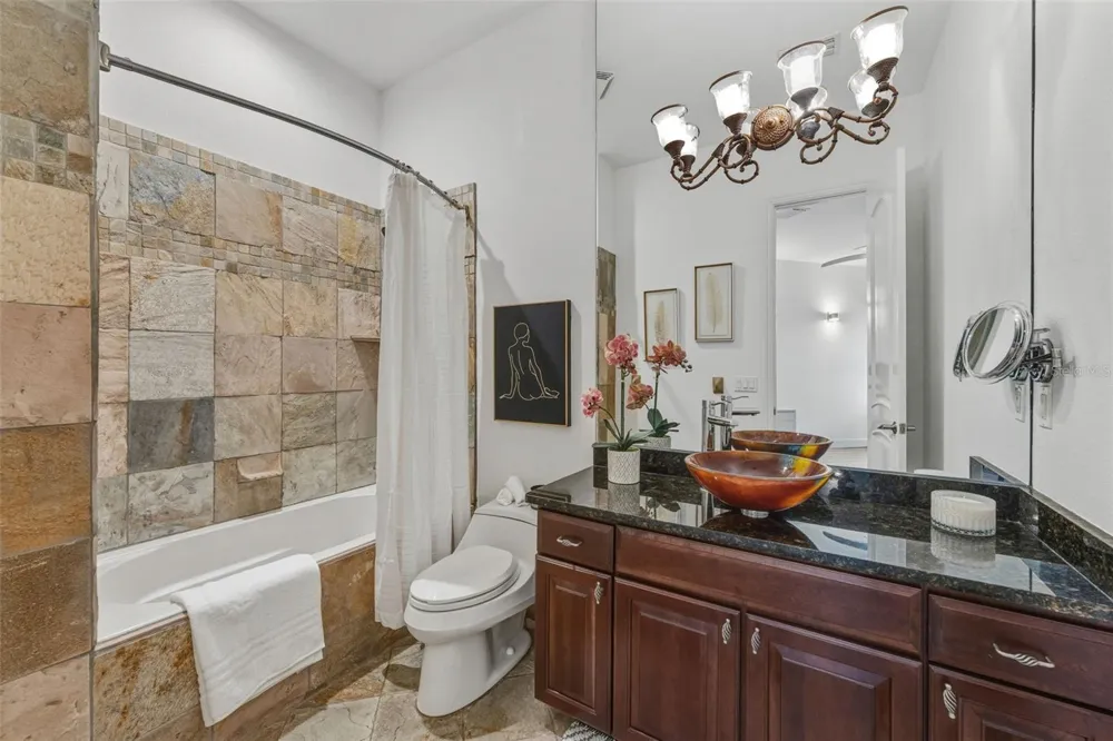 19165 GERACI ROAD Lutz, FL 33558