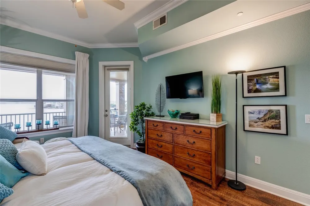 1001 The Cape Road #32 Horseshoe Bay, TX 78657