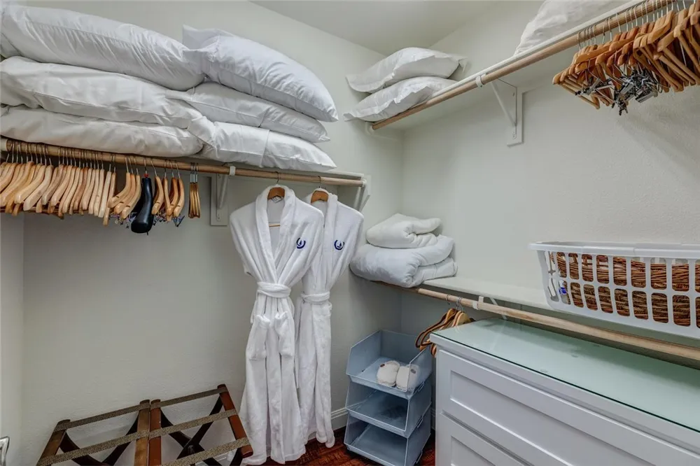 1001 The Cape Road #32 Horseshoe Bay, TX 78657