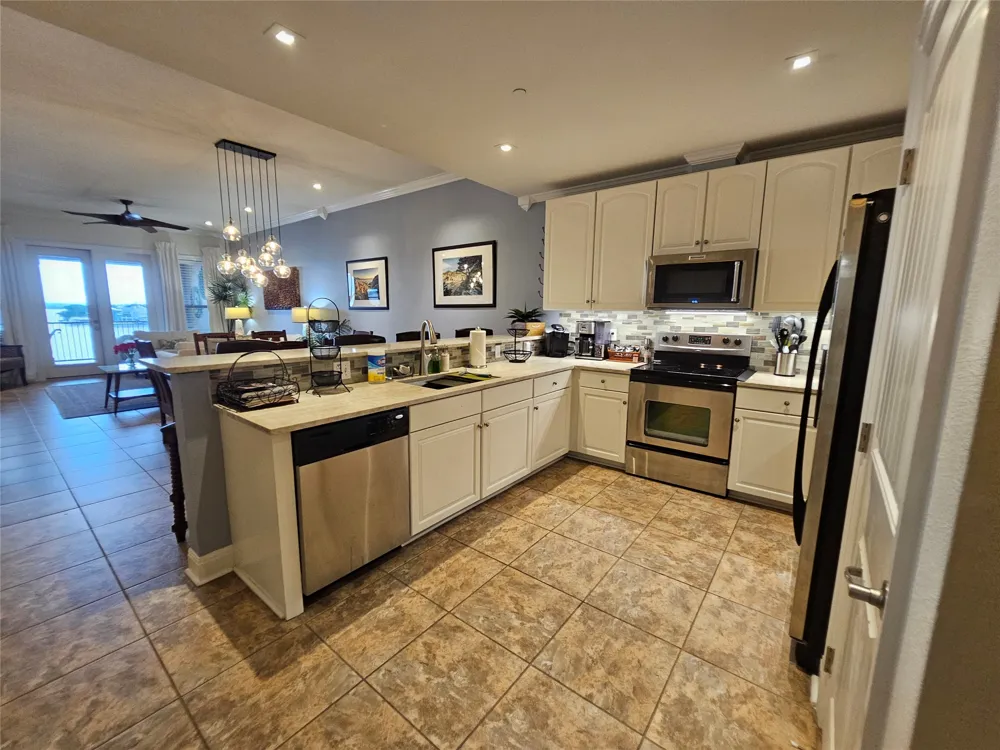 1001 The Cape Road #32 Horseshoe Bay, TX 78657