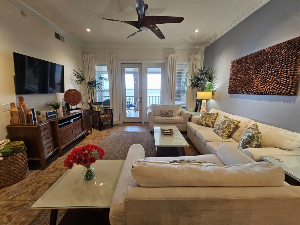 1001 The Cape Road #32 Horseshoe Bay, TX 78657