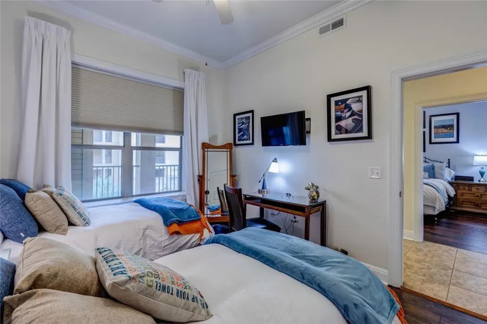 1001 The Cape Road #32 Horseshoe Bay, TX 78657