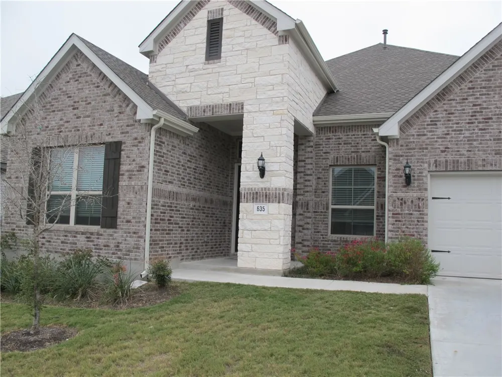 635 Spinnaker Loop Kyle, TX 78640