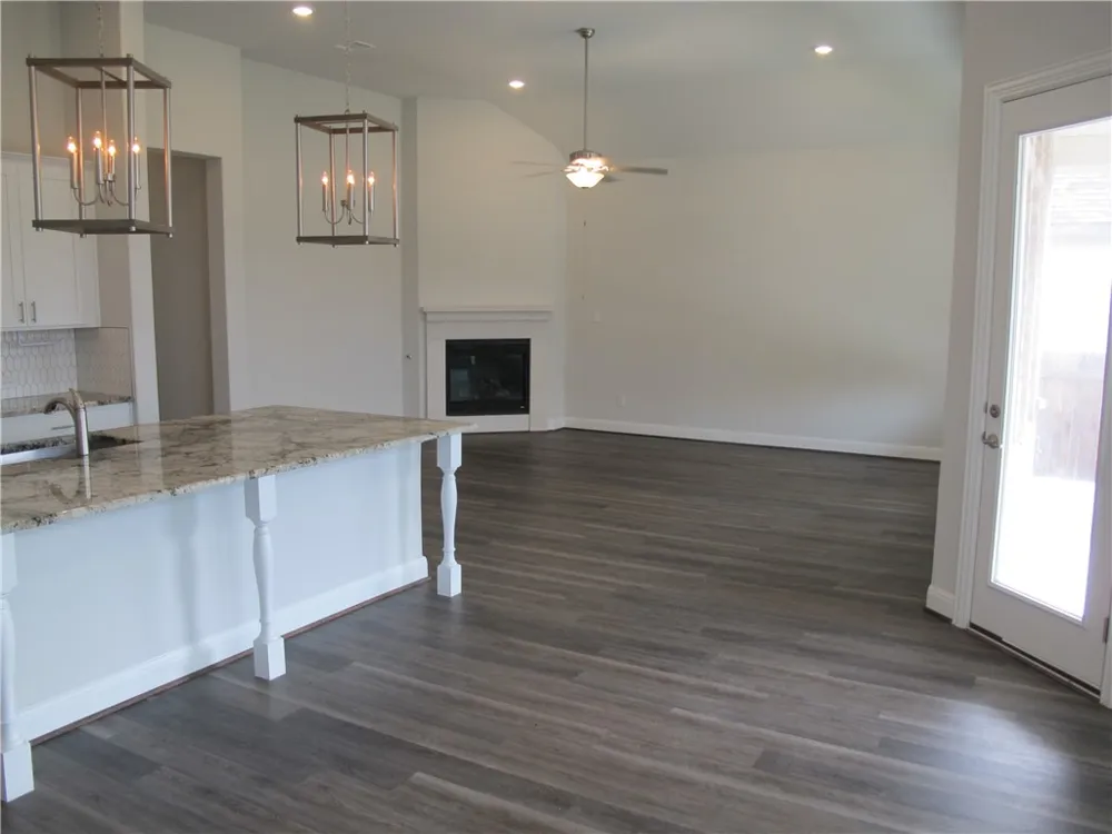 635 Spinnaker Loop Kyle, TX 78640